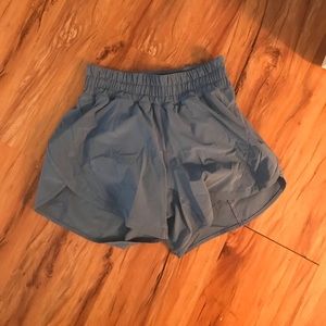 lululemon tracker shorts